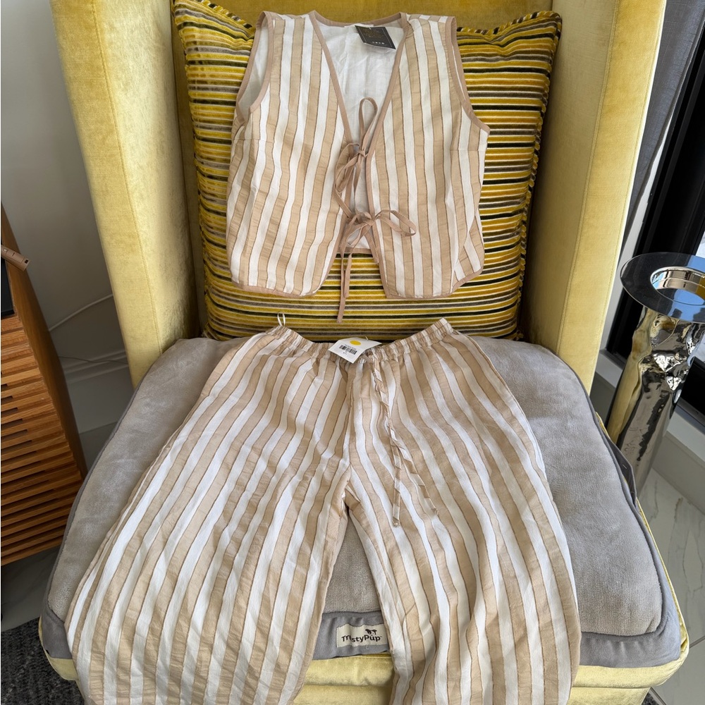 ☀️🌴NWT Line & Dot Vest & Pants Set